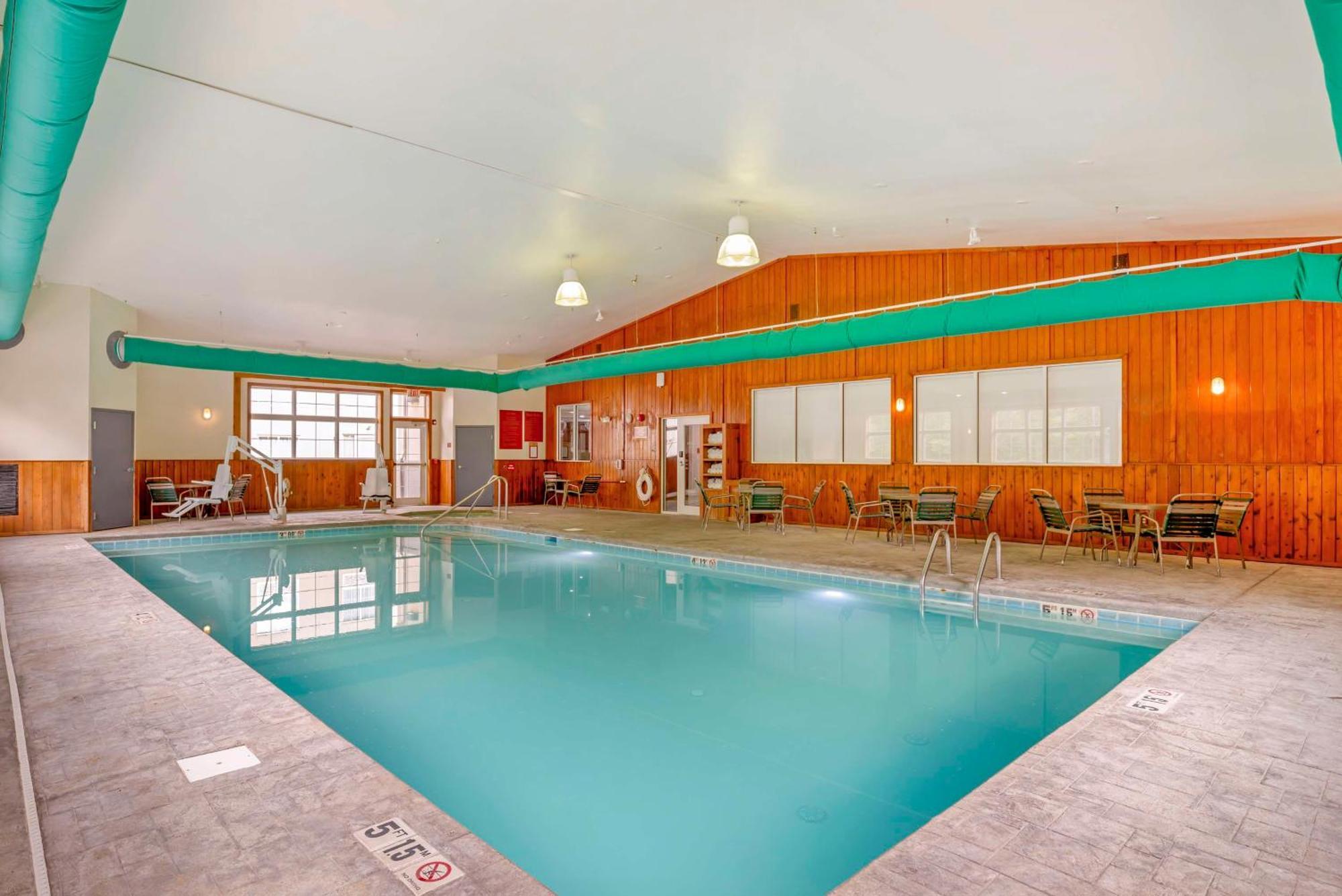 Best Western Plus Crossroads Inn & Suites Zion Crossroads Eksteriør billede